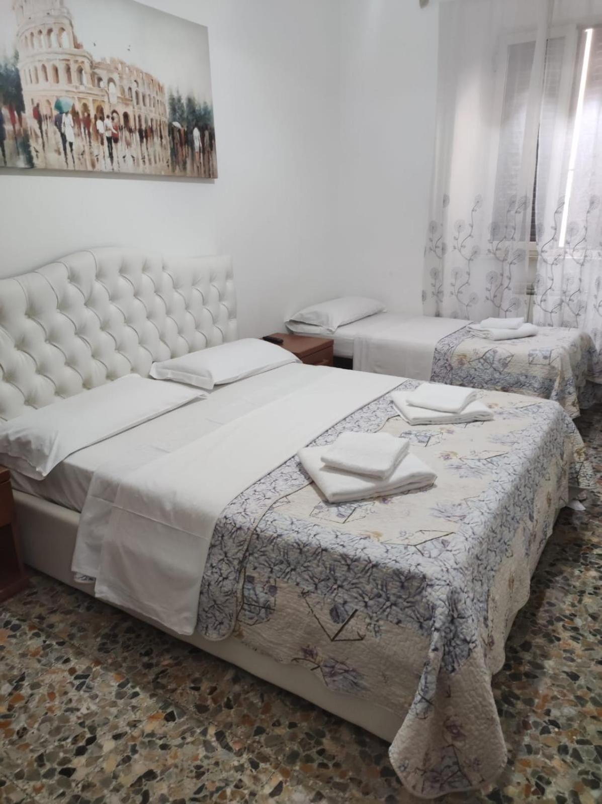 Alloggio Turistico Di Fuoco C ローマ 部屋 写真